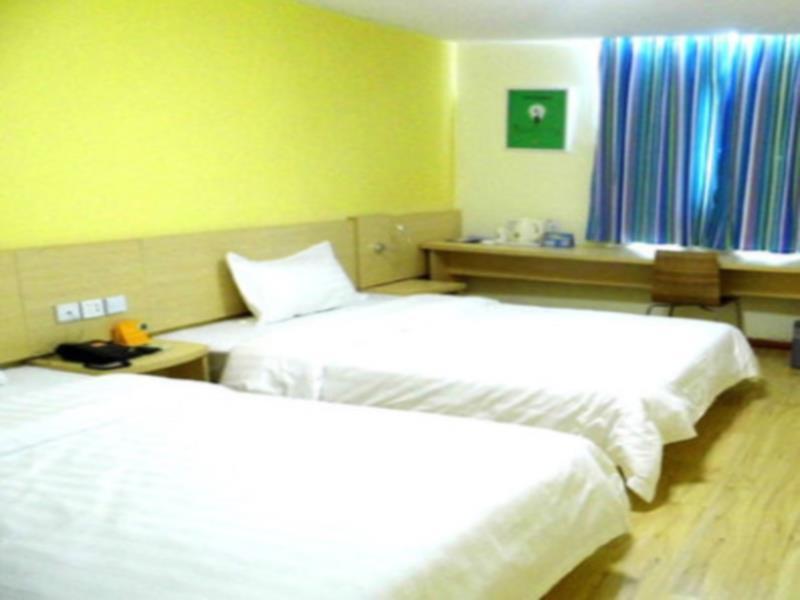 7Days Inn Bazhong Nanchi South Road Phoenix City Eksteriør billede